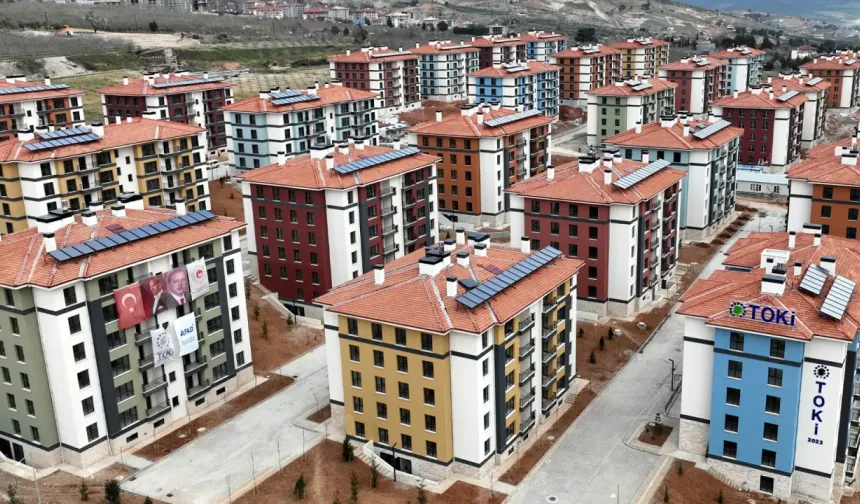 Kahramanmaraş’ta 412 konut ve 76 ofis kura ile sahiplerini bulacak