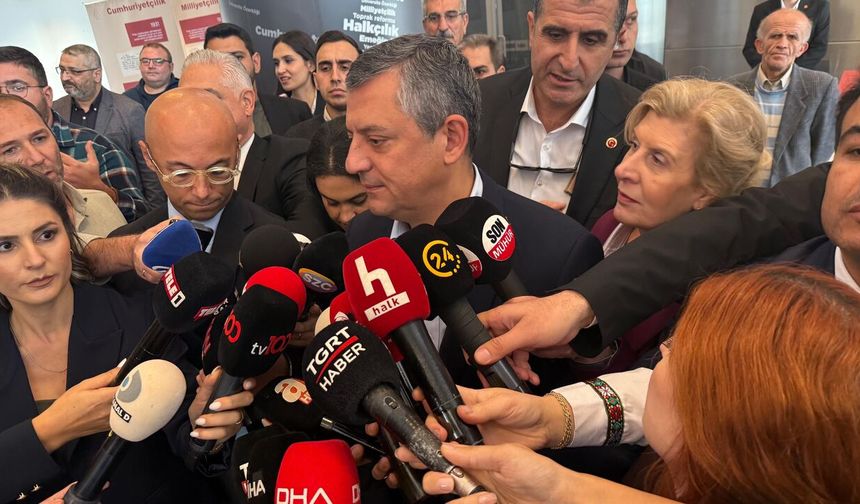 Özgür Özel’den Kurultay Davası Yorumu: “CHP’nin Bünyesi Mikropları Kabul Etmedi”