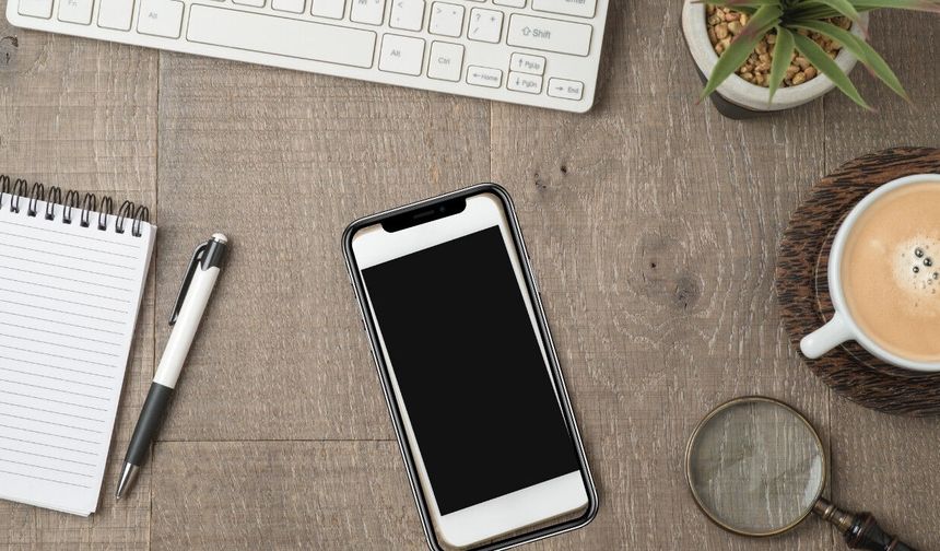 Telefon satışları düşüyor, akıllı cihazlar yükselişte