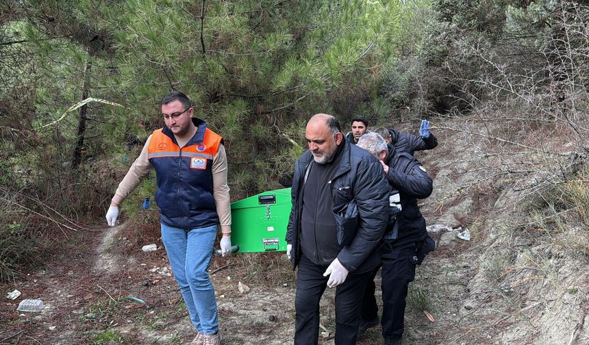 Otelden Ayrılan Genç Ormanda Ölü Bulundu
