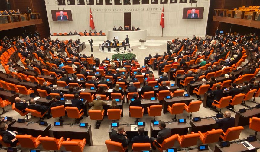 Yeni vergi düzenlemeleri yasalaştı: Emlak vergisi, araç harcı, KDV istisnası