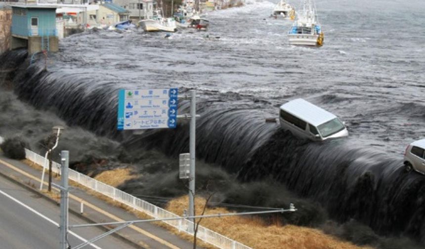 Japonya 7.2 Büyüklüğünde Depremle Sarsıldı: Tsunami Uyarısı Yapıldı