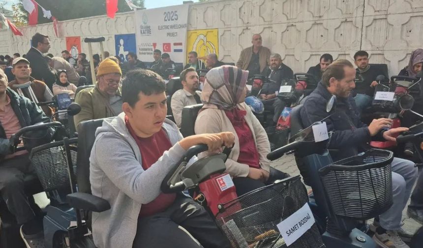 Kahramanmaraş’ta Engelliler İçin Tekerlekli Sandalye Dağıtıldı