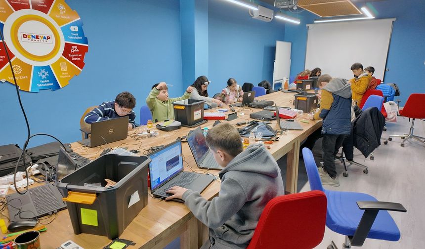 Kahramanmaraş'ta spor, teknoloji ve sanat tek çatı altında