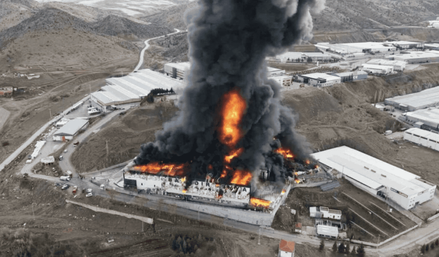 Kırıkkale’de OSB’de çıkan fabrika yangını 10 saatte söndürüldü