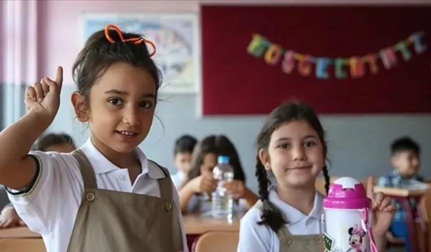 MEB ilkokula başlama yaşını değiştiriyor