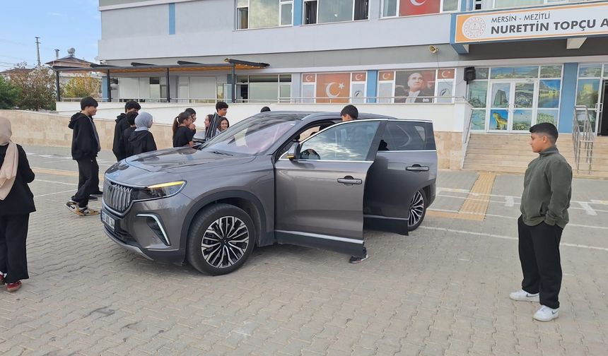 Mersin Lise Öğrencileri TOGG’u Yakından Tanıdı