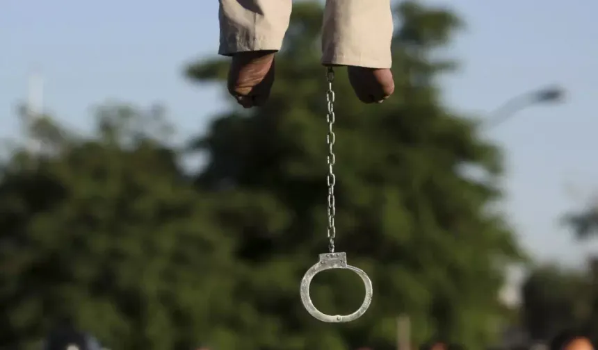 Üvey Çocuğuna İşkence Eden Kadın İnfaz Edildi