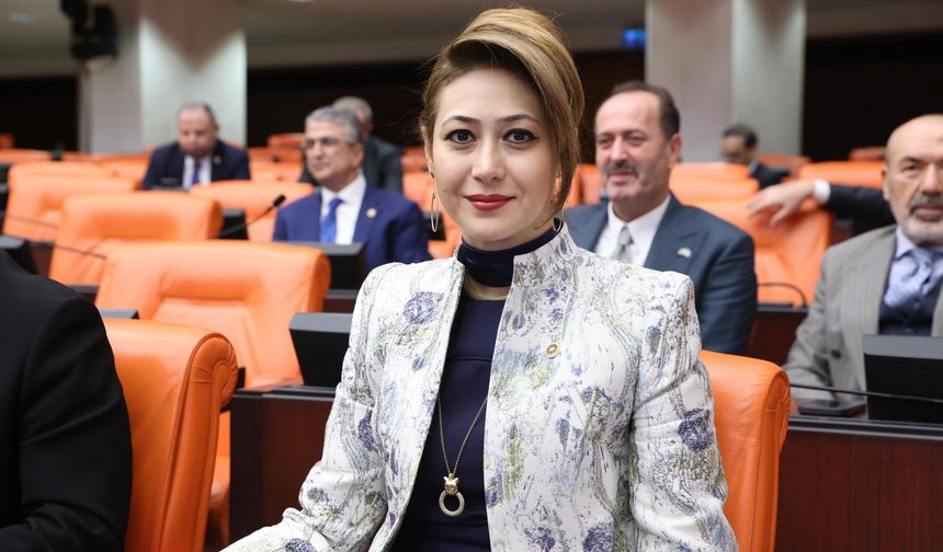 Zuhal Karakoç: Kadınlar Tarih Boyunca Cumhuriyetin Temel Taşı Oldu