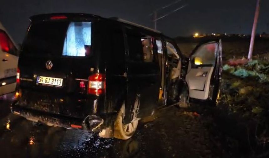 İstanbul’da yağış sonrası kaza: İETT otobüsü iki kişiyi yaraladı