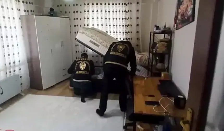 Çifti 16 milyon lira dolandıran 12 şüpheli tutuklandı