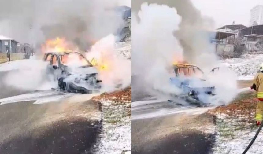 Kahramanmaraş’ta Seyir Halindeki Otomobil Bir Anda Alev Aldı