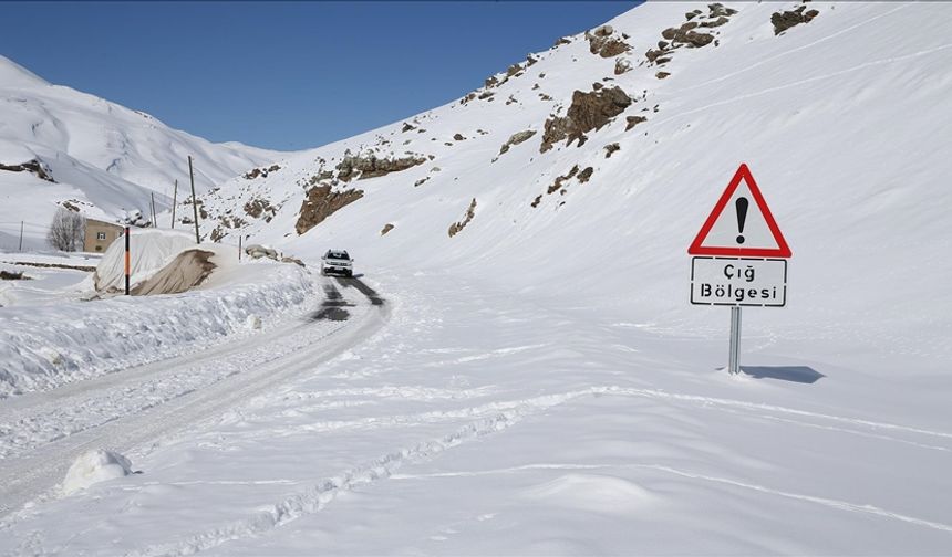 Meteorolojiden kritik uyarılar: Çığ, fırtına ve sağanak etkili olacak