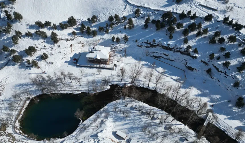 Yeşilgöz Gölü’nün karla kaplı muhteşem 10 karesi