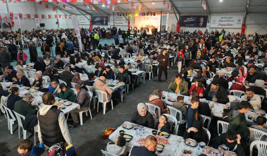 3 İlde Ortak İftar: Gaziantep, Kahramanmaraş ve Kilis Aynı Sofrada