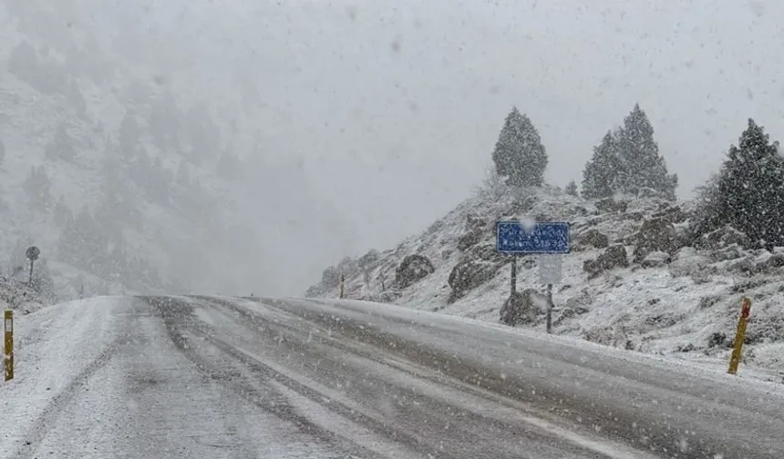 Kahramanmaraş’ın Yüksek Kesimleri Beyaza Büründü: Kar Yağışı Etkili Oluyor