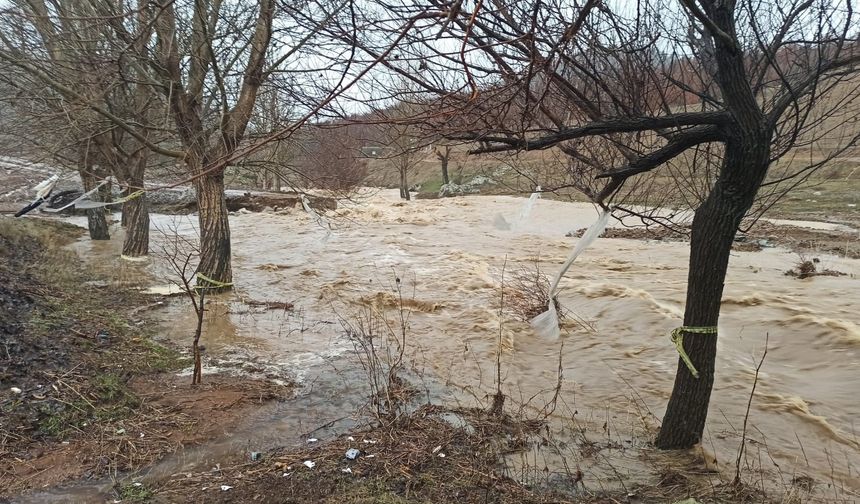 Kahramanmaraş’ta Belediye’nin Yolu İlk Yağmurda Sular Altında Kaldı