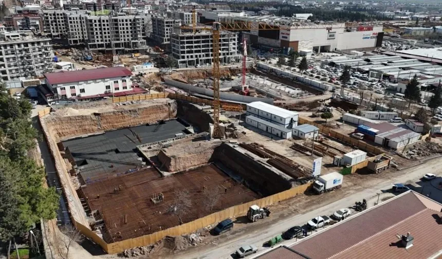 Kahramanmaraş’ta Gazi Ortaokulu ve Ayşe Gümüşer İlkokulu’nun Yapım Çalışmaları Başladı