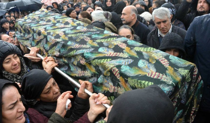 Kahramanmaraş'ta ayrılmak isteyen kız arkadaşını otomobilde boğup, teslim oldu