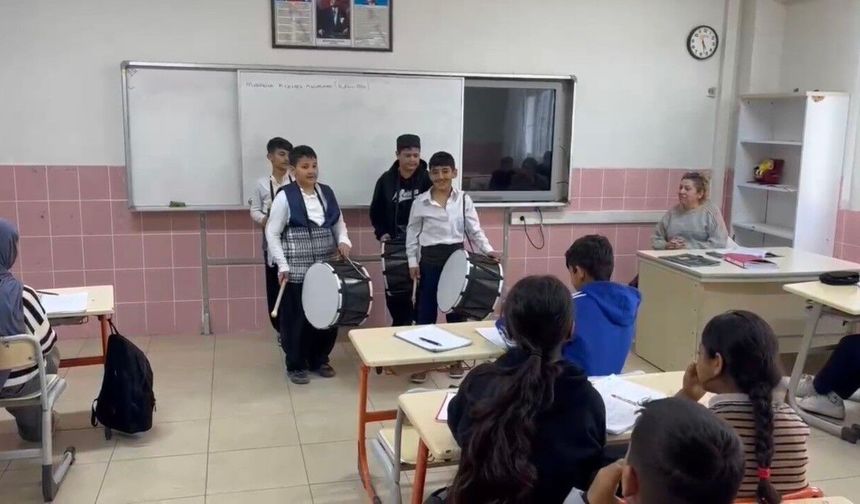 Osmaniye’de Ramazan Davulu Okulda Çaldı
