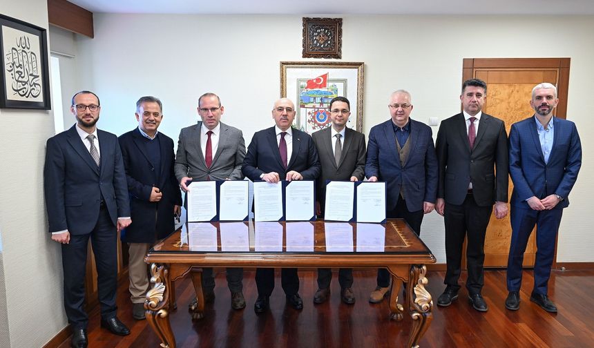 Türkoğlu OSB’de meslek yüksekokulu kuruluyor! İmzalar atıldı