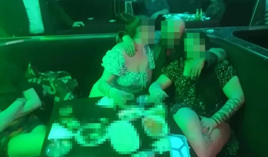 Akrabalarına nispet yapmak için tarlayı satıp pavyona gitti