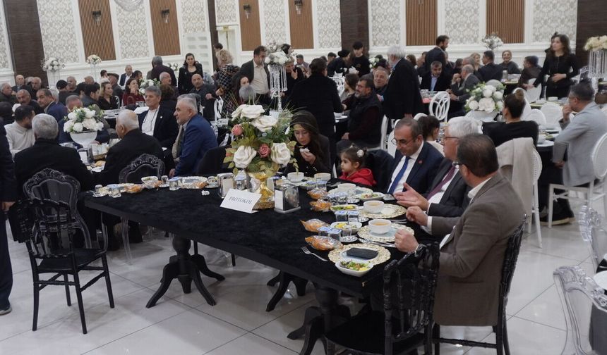 CHP Onikişubat Teşkilatı İftar Sofrasında Buluştu