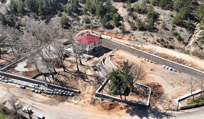 Kahramanmaraş’ta Çınaraltı Sosyal Tesisleri tamamlanma aşamasında