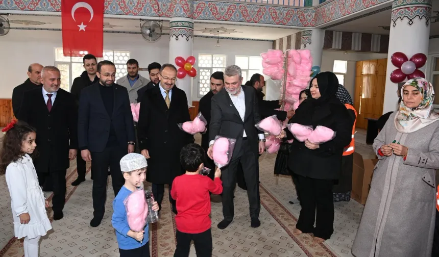 Başkan Fırat Görgel miniklerle tekne orucu etkinliğinde buluştu