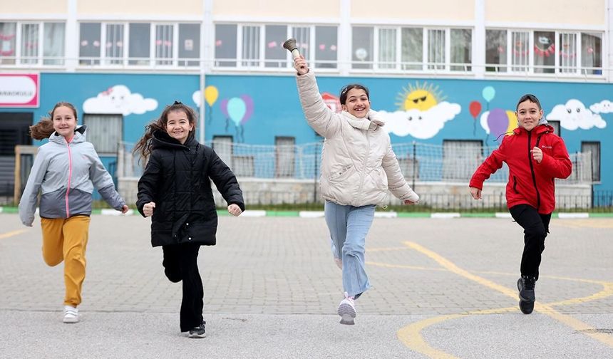 Kahramanmaraş’ta Ders Zili Yeniden Çaldı: Öğrenciler İkinci Döneme Başladı