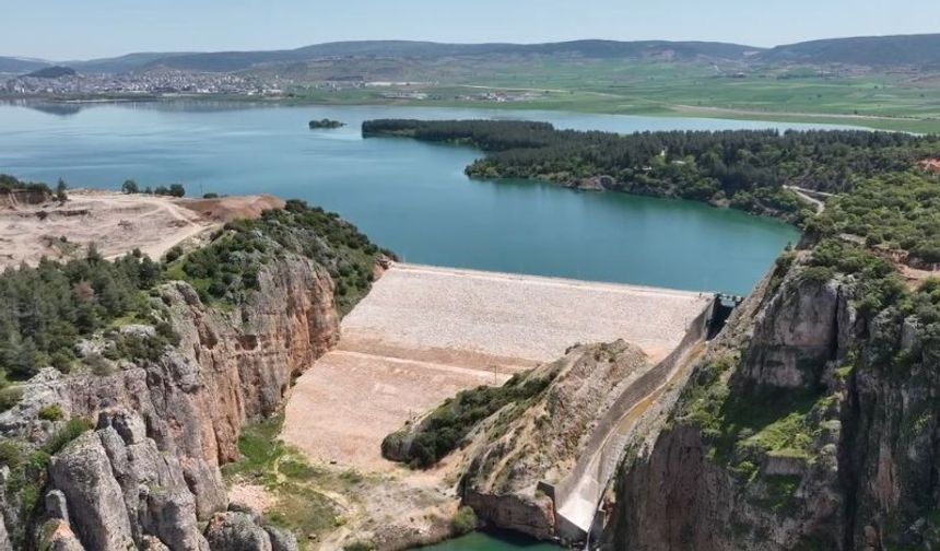 Kahramanmaraş’ta Kartalkaya Barajı Taştı, Taşacak! Tahliye Başladı
