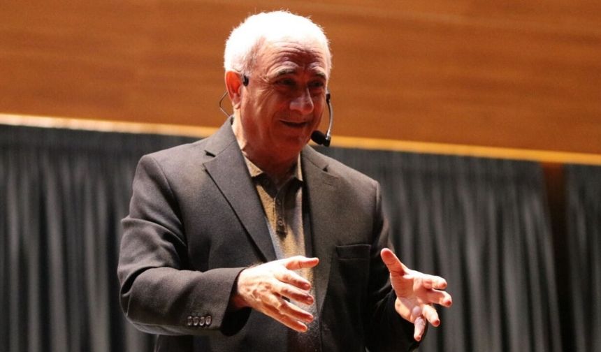 Kahramanmaraş’ta Ramazan Sokağı’nda Nurullah Genç rüzgârı! sevenleriyle buluşacak