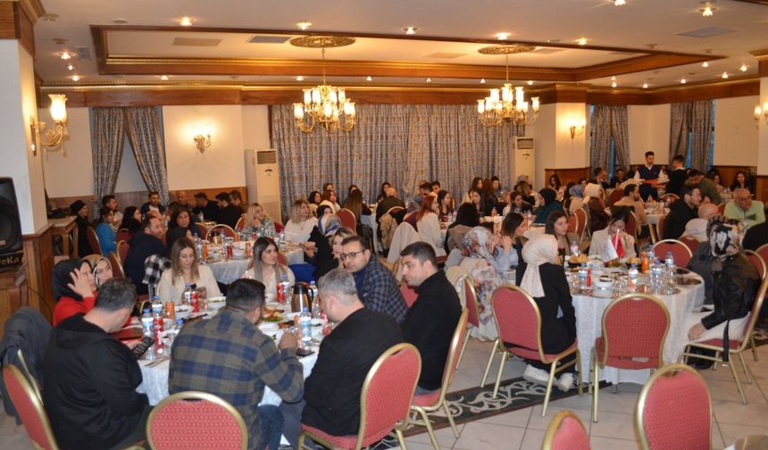 Kahramanmaraş’ta sağlık çalışanları iftar sofrasında buluştu