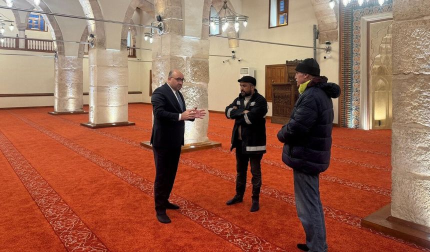 Milletvekili Mehmet Şahin restorasyonu tamamlanan Ulu Camii’nde inceleme yaptı