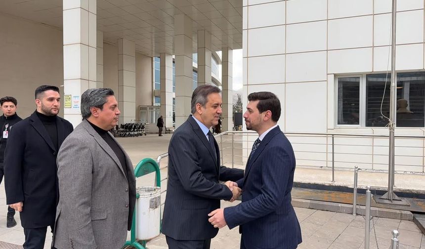 Milletvekili Mevlüt Kurt yeni başhekim Yusuf Dal ile bir araya geldi