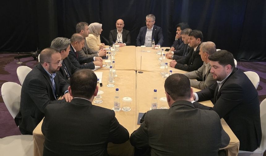 AK Parti Kahramanmaraş teşkilatı Antalya’da kritik toplantıda bir araya geldi