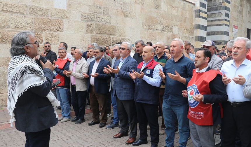 Dört ilde Kahramanmaraş okul saldırısı kurbanları için gıyabi namaz!