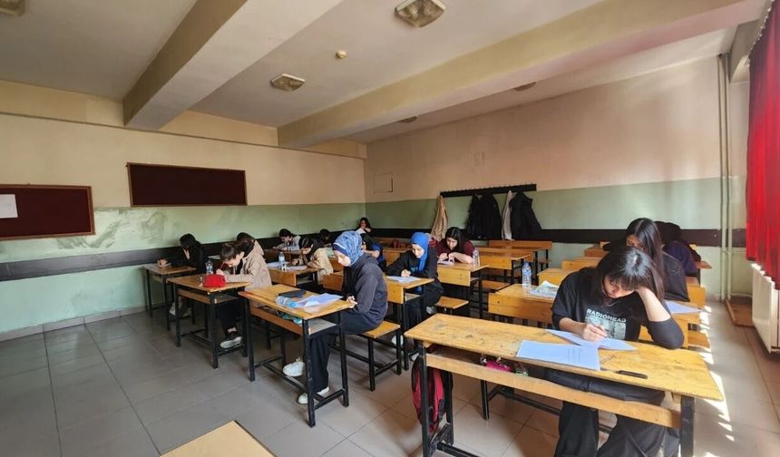 Dulkadiroğlu'nda 1000 genç yarıştı! Sırada büyük final var