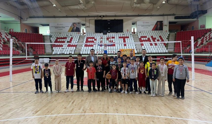 Elbistan'da 23 Nisan Basketbol Turnuvası tamamlandı!