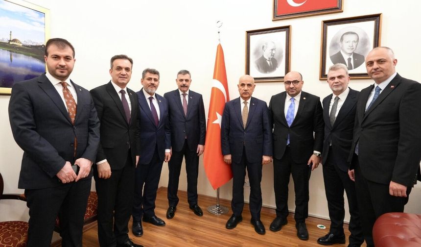 Kahramanmaraş heyeti Ankara’da Bakan ile görüştü