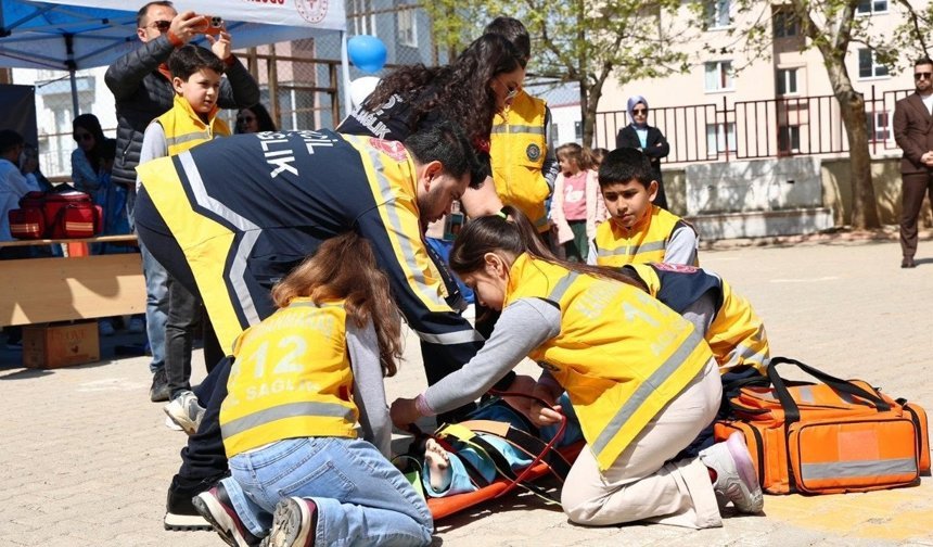 Kahramanmaraş Kocatepe İlkokulu’nda can pazarı canlandırması!