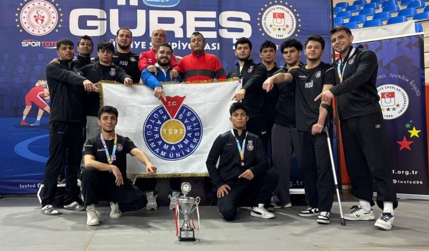Kahramanmaraş KSÜ güreş takımı Türkiye şampiyonasında zirveye çıktı!