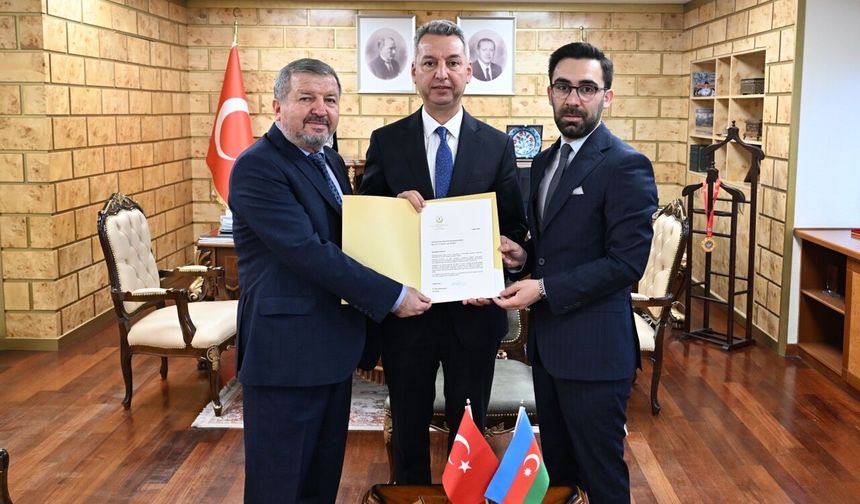 Kahramanmaraş KSÜ’ye Azerbaycan’dan tebrik! Rektör Okumuş’a nota verildi