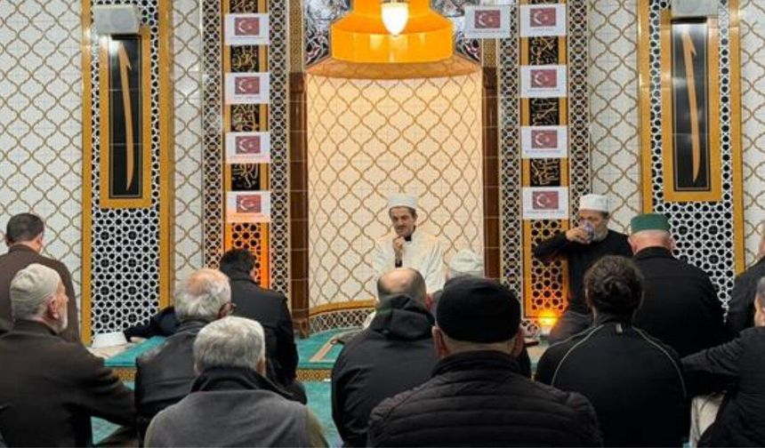 Kahramanmaraş ve Şanlıurfa şehitleri için Düzce'de eller semaya açıldı!