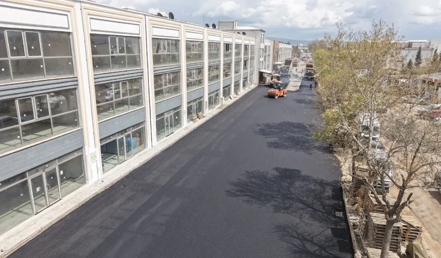 Kahramanmaraş’ta Toptancılar Sitesi’ne 30 milyonluk asfalt yatırımı