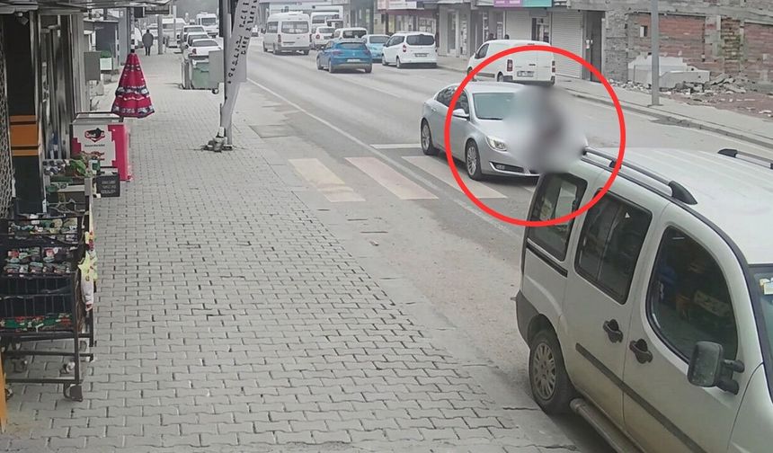 Kahramanmaraş'ta otomobil kadına çarptı! O anlar kamerada