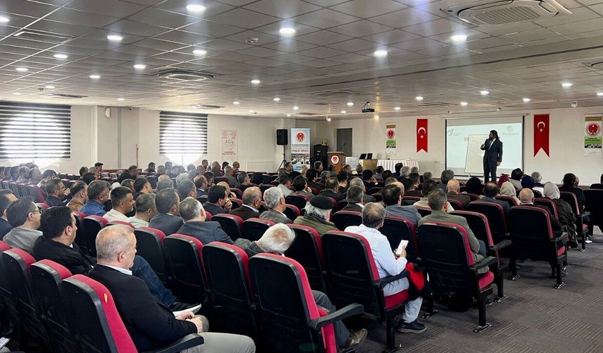 Kahramanmaraş'ta yeni nesil veli ilişkileri eğitimi yapıldı