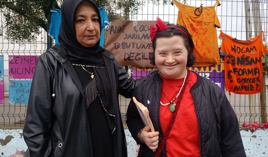 Kahramanmaraş’taki Okul Saldırısında Hayatını Kaybeden Ayla Kara İçin Okulda Dua Edildi