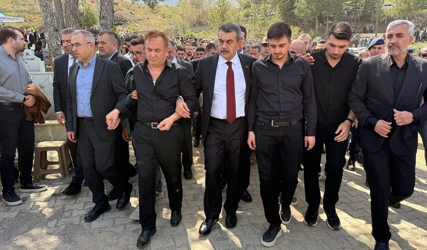 Kahramanmaraş’taki Saldırıda Hayatını Kaybeden Öğretmenin Eşinden Yürek Yakan Sözler