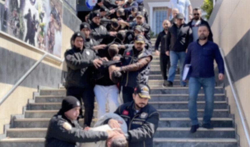 15 ildeki operasyonda suç içerikli paylaşım yapan 20 zanlı adliyede
